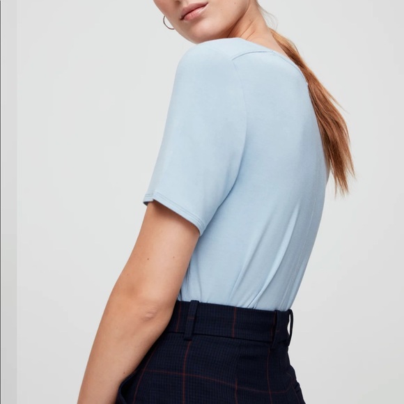 ✨ SOLD ✨ Aritzia Babaton Blue Sami t-shirt XXS - Picture 4 of 7